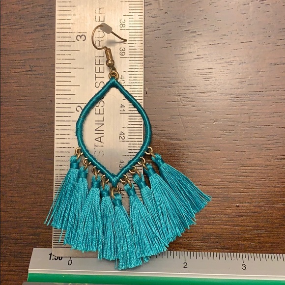 ONE LEFT✨ Teal Tassel Earrings - Picture 2 of 2